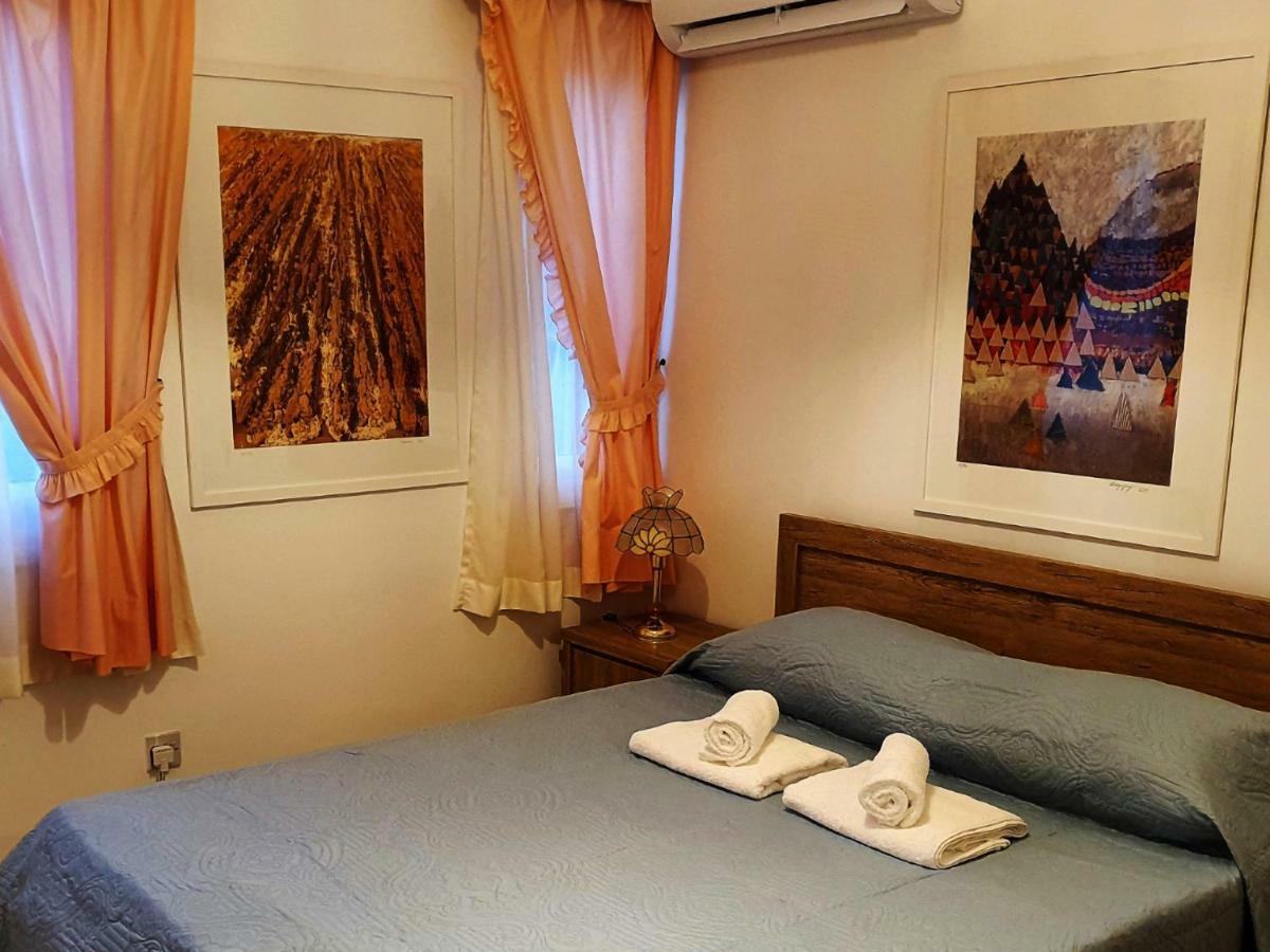 Easystay Two Bedroom Apartment 라르나카 외부 사진